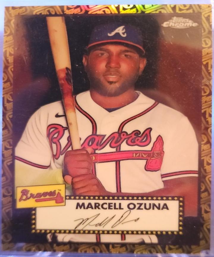 Marcell Ozuna [Black Gold 70th Anniversary Refractor] #236