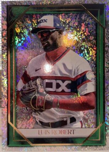 Luis Robert [Green Pattern] #30