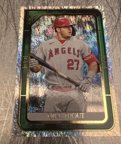 Mike Trout [Green Pattern] #51