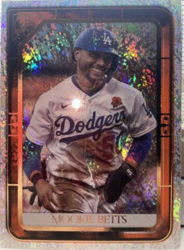 Mookie Betts [Orange Pattern] #18