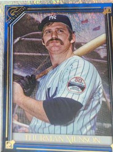 Thurman Munson [Blue Pattern] #190