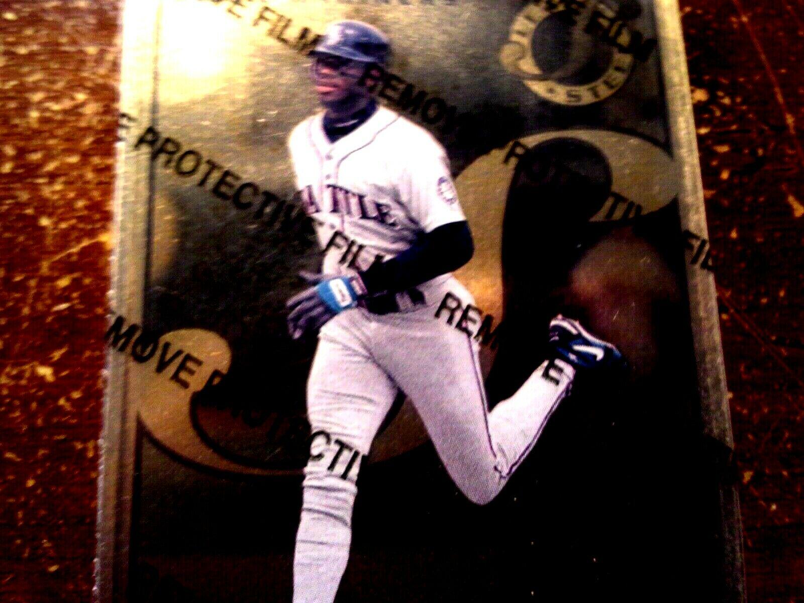 Ken Griffey Jr. [Gold Promo] #52