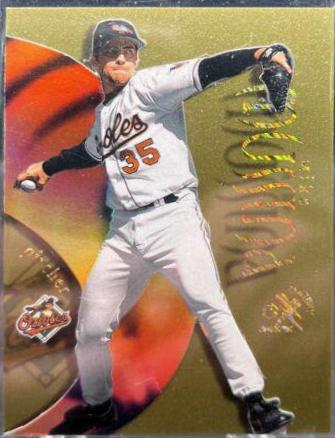 Mike Mussina [Essential Cred. Future] #31