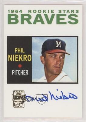 Phil Niekro #90