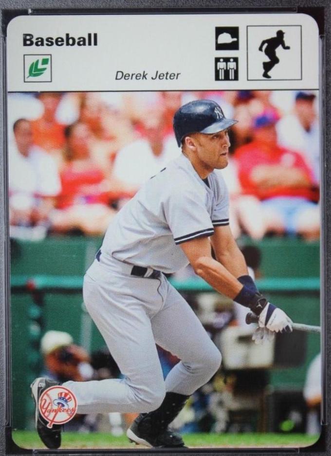 Derek Jeter [White Running Hat] #10