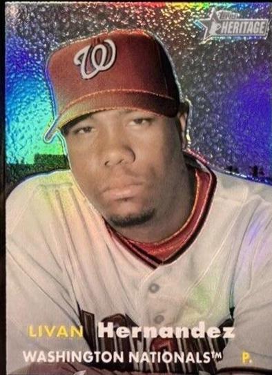 Livan Hernandez [Chrome Black Refractor] #82