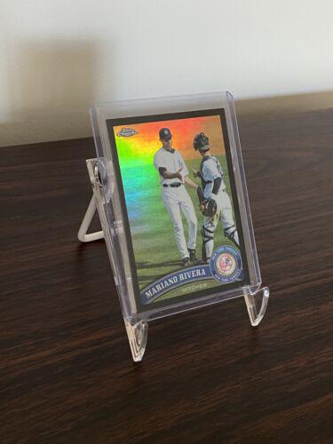 Mariano Rivera [Black Refractor] #42