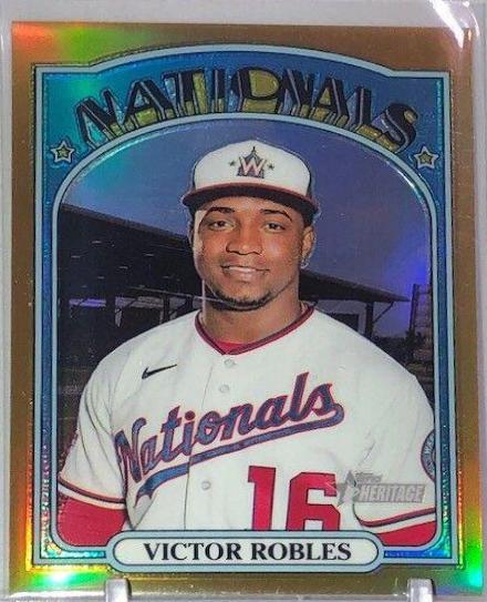 Victor Robles [Chrome Gold Refractor] #470