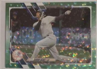 Aaron Hicks [Green Foilboard] #US329