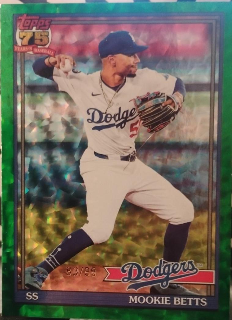 Mookie Betts [Green] #T91-21