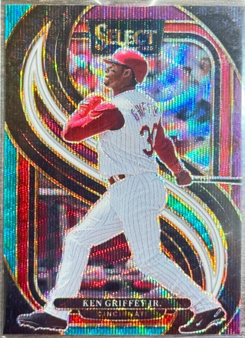 Ken Griffey Jr. [Tri-Color] #142
