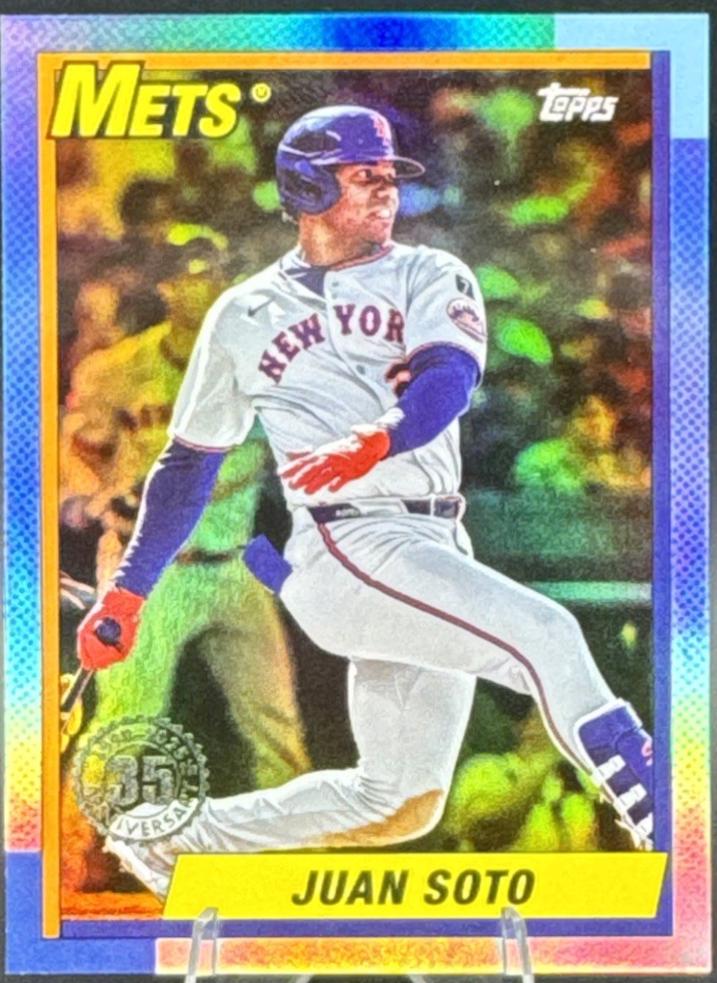Juan Soto [Gold Foil] #U90-26