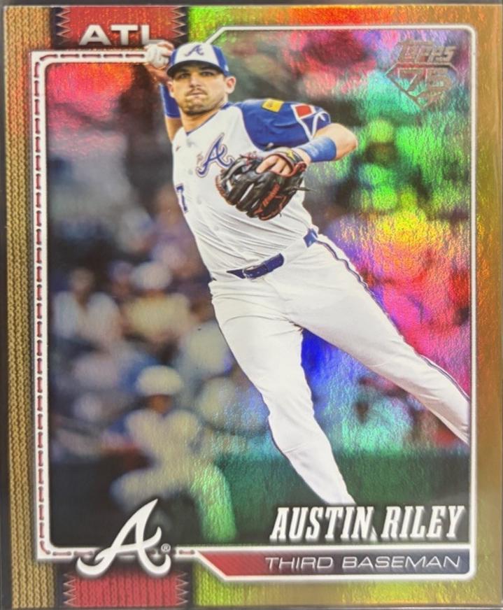 Austin Riley [Gold Rainbow] #238
