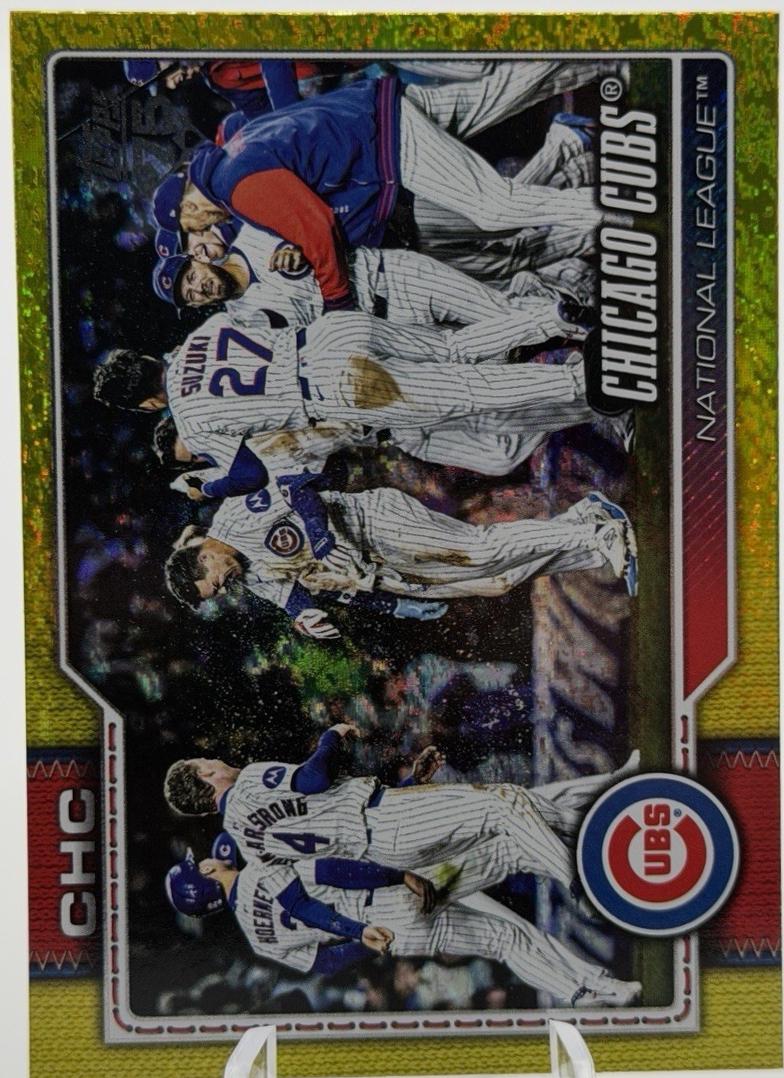 Chicago Cubs [Yellow Holo] #320