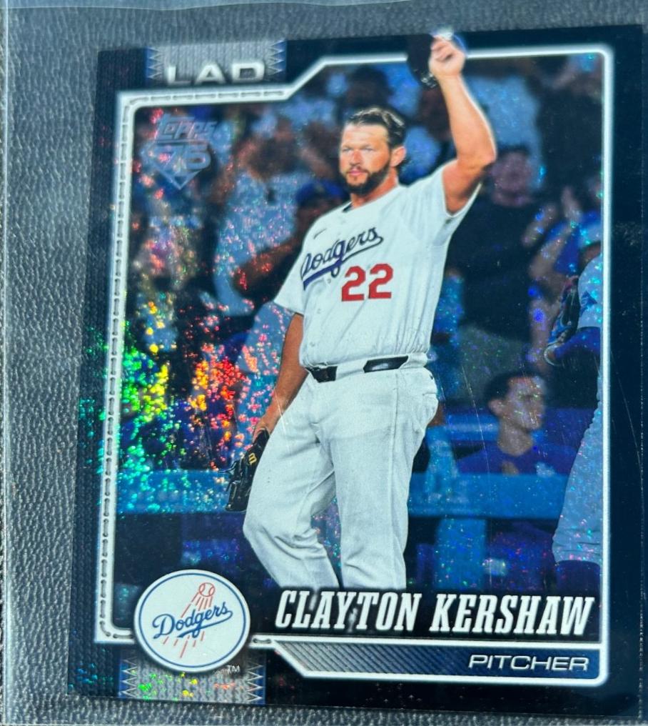 Clayton Kershaw [Black Holo] #22
