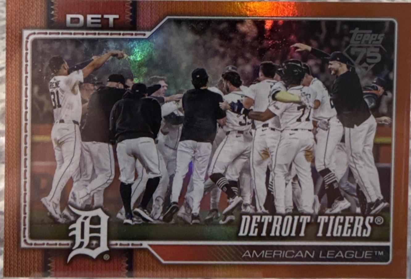 Detroit Tigers [Orange Rainbow] #262