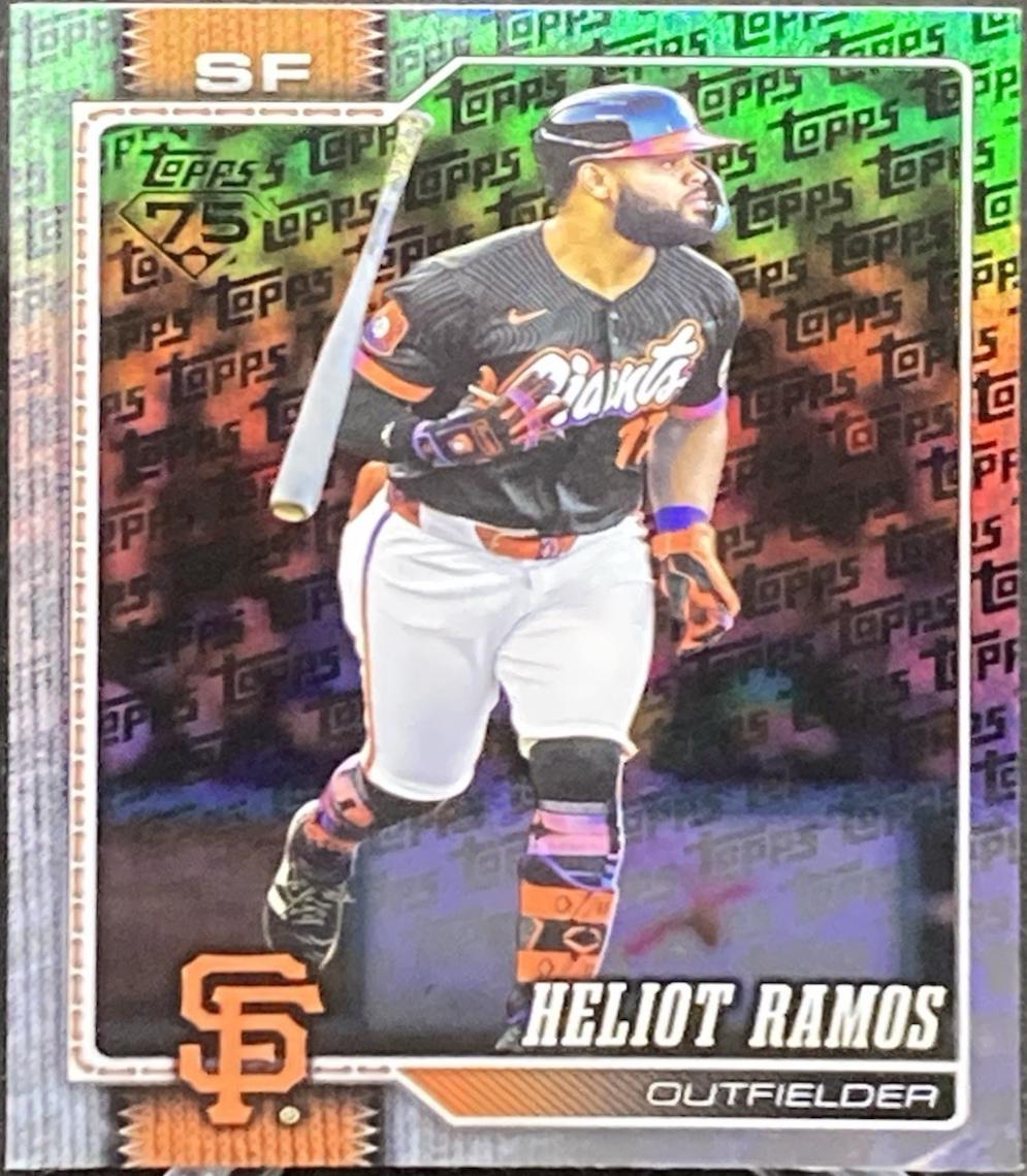 Heliot Ramos [Topps Foil Pattern] #8