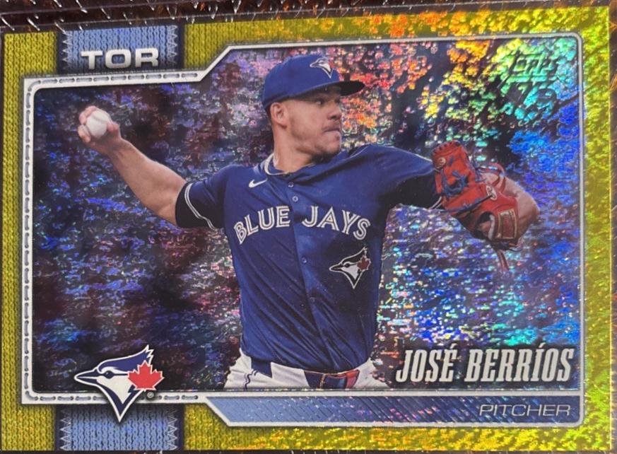 Jose Berrios [Yellow Holo] #272