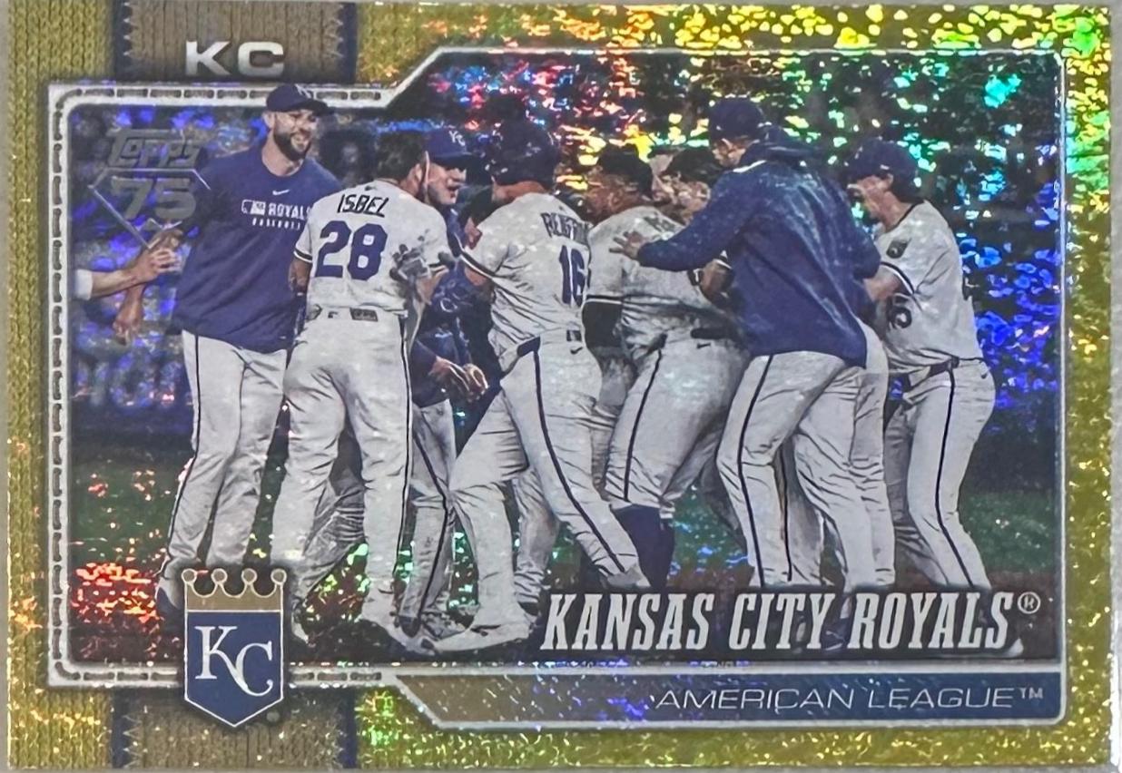 Kansas City Royals [Yellow Holo] #34
