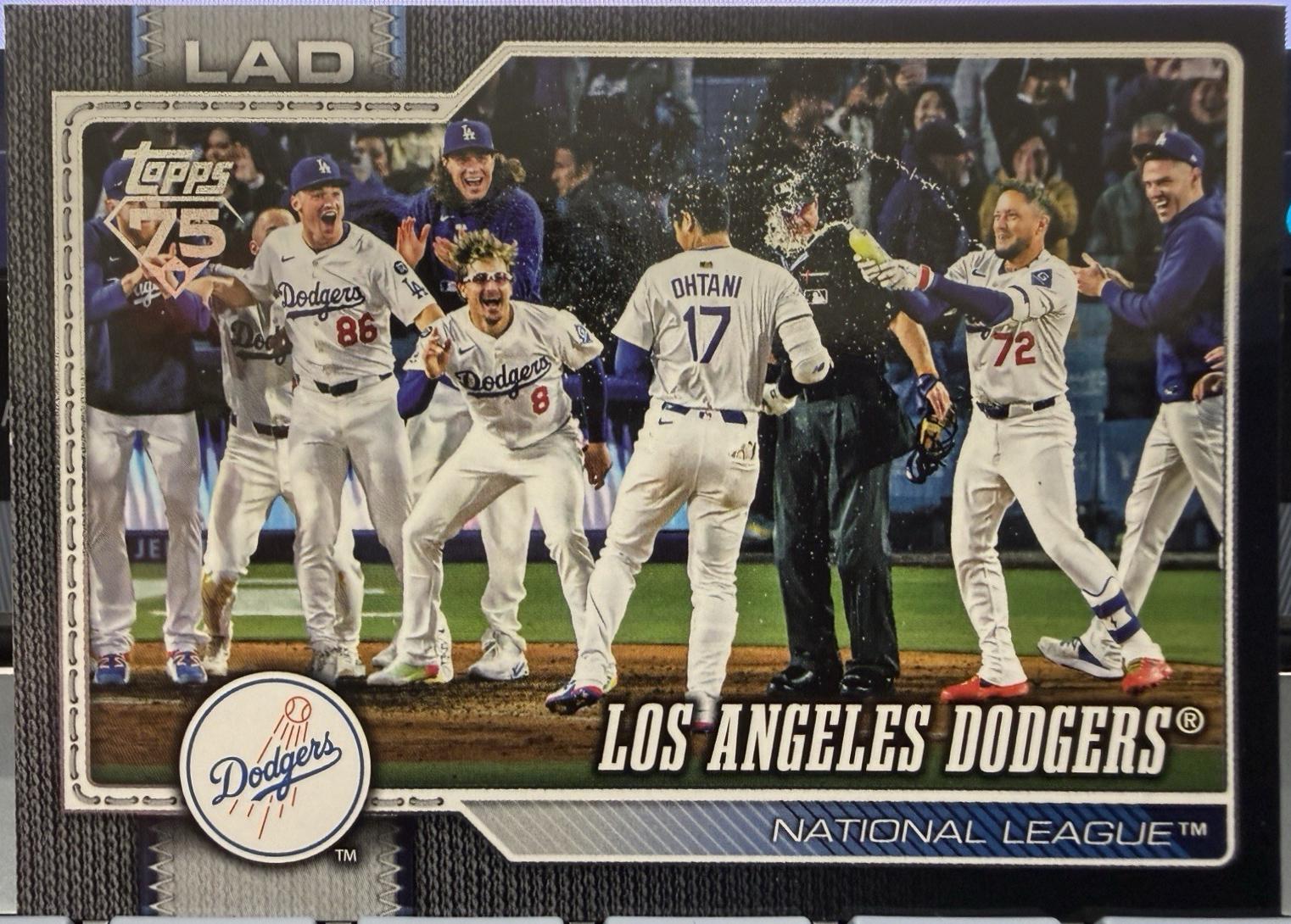 Los Angeles Dodgers [Black Border] #256