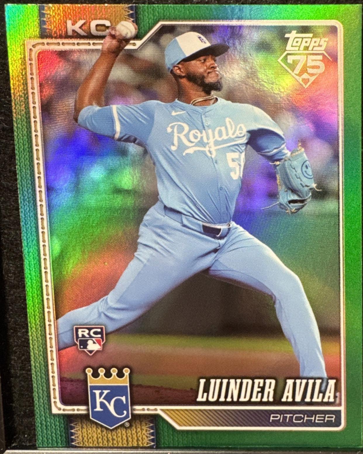 Luinder Avila [Green Rainbow] #120