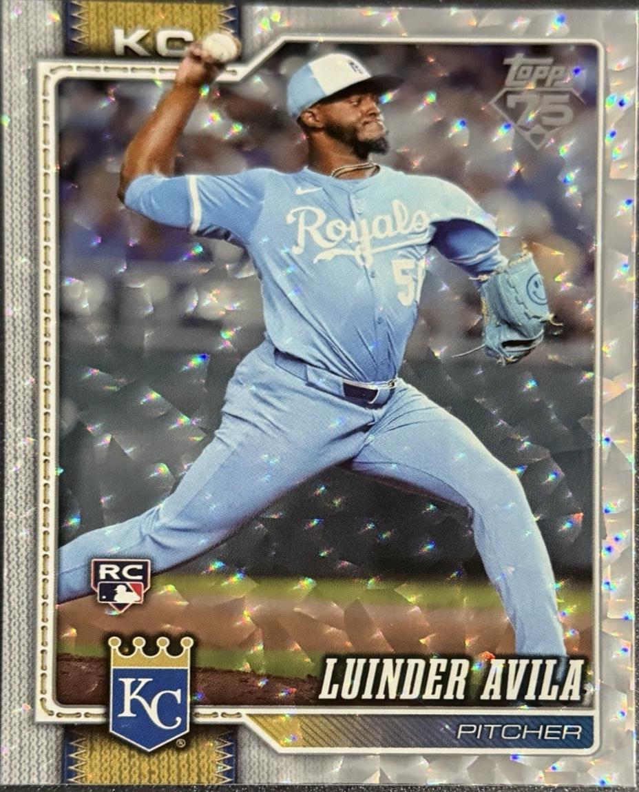 Luinder Avila [Silver Crackleboard] #120