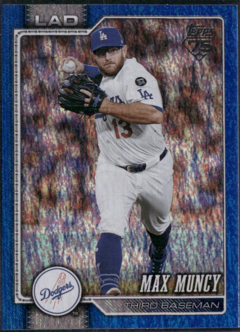 Max Muncy [Blue Holo] #252
