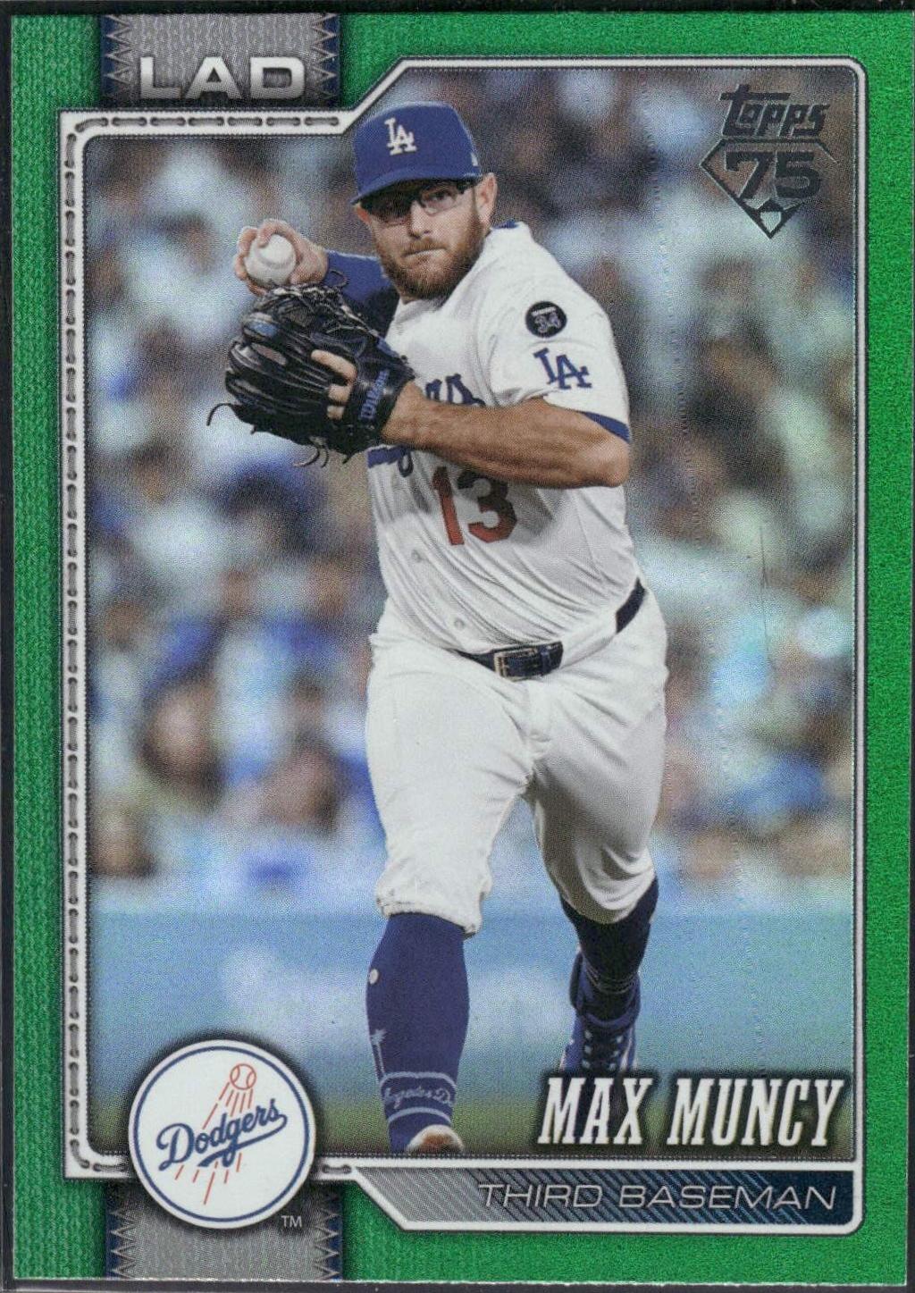 Max Muncy [Green Rainbow] #252