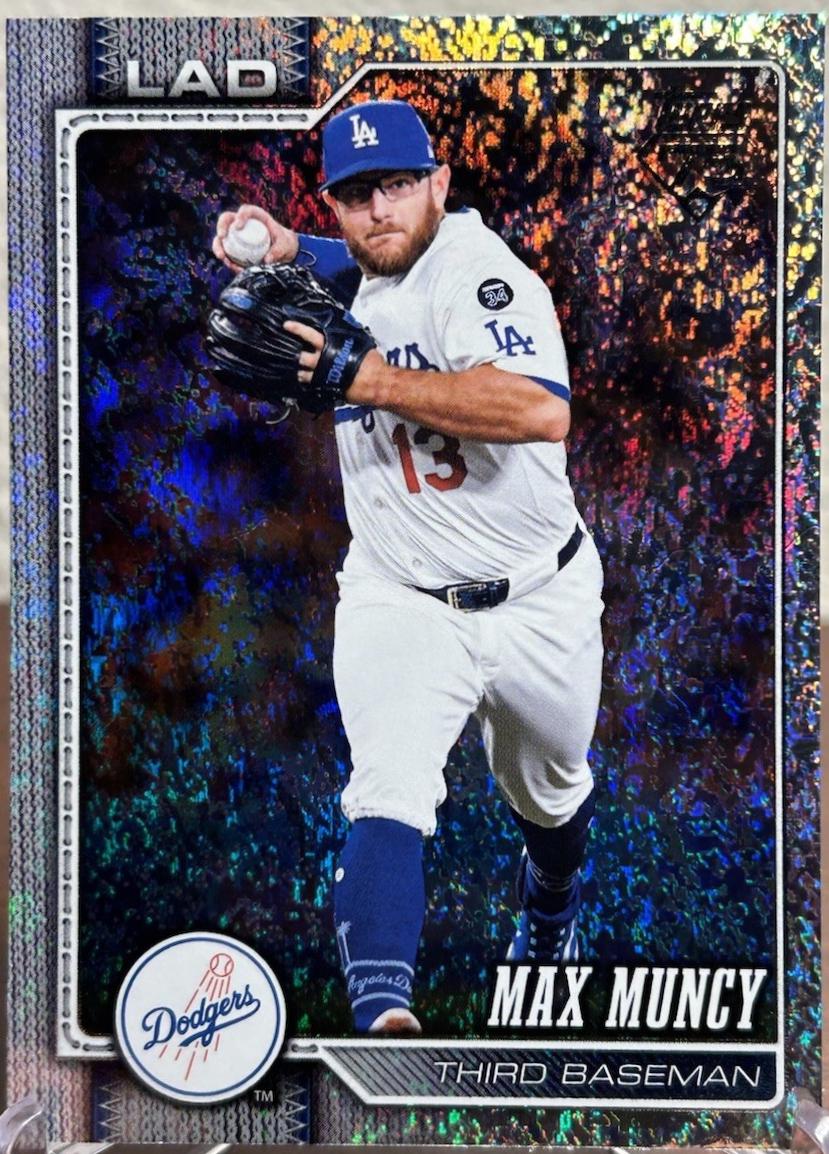 Max Muncy [Holo] #252
