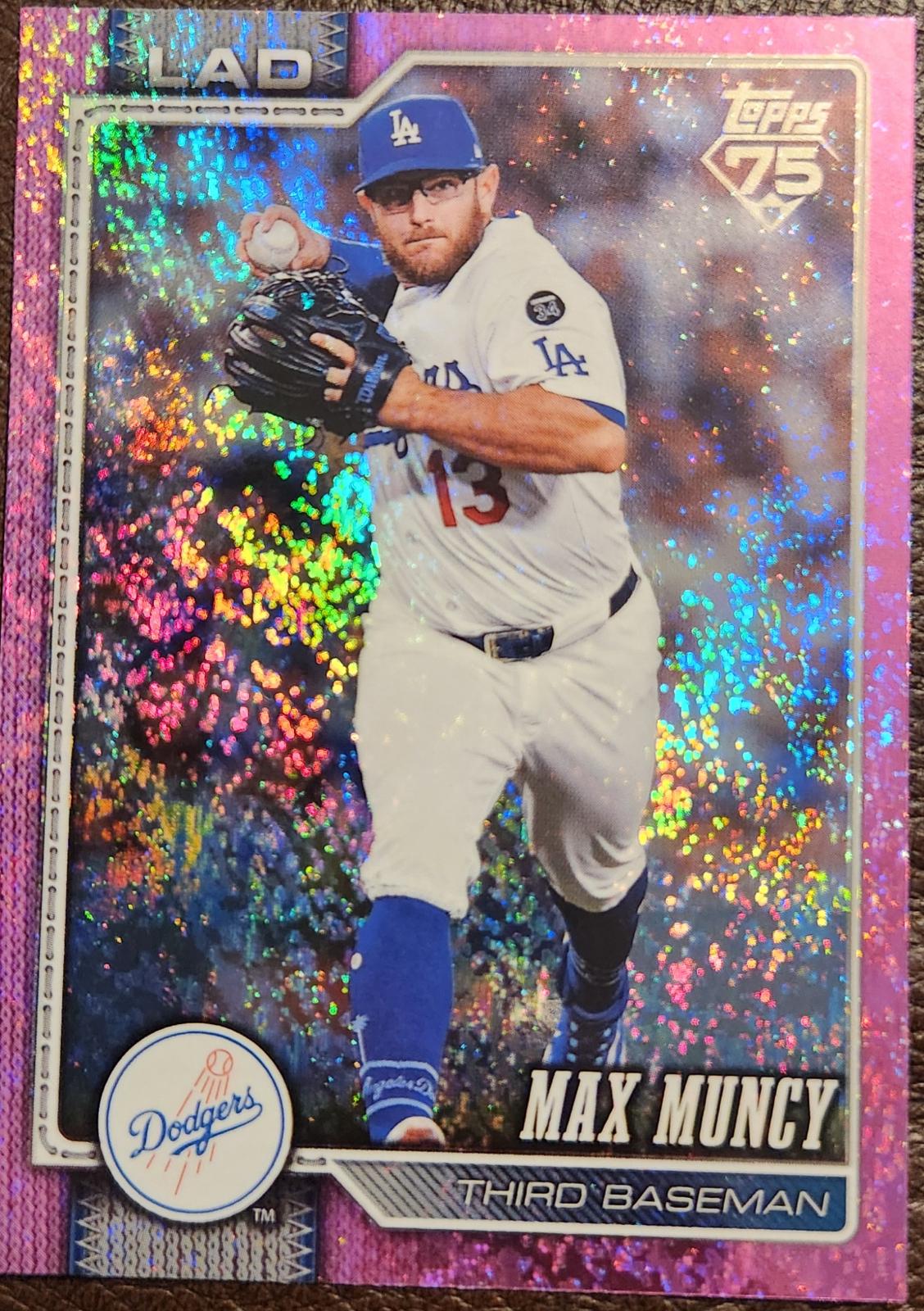 Max Muncy [Pink Holo] #252
