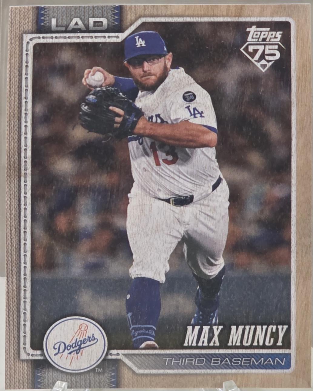 Max Muncy [Wood] #252