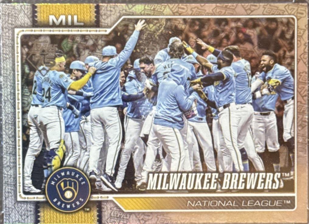 Milwaukee Brewers [Black Border] #107