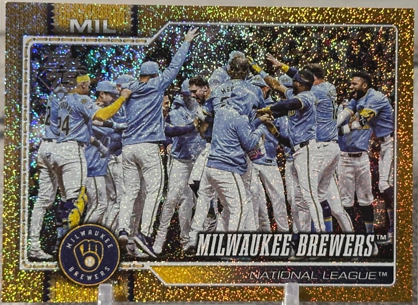 Milwaukee Brewers [Gold Sandglitter] #107