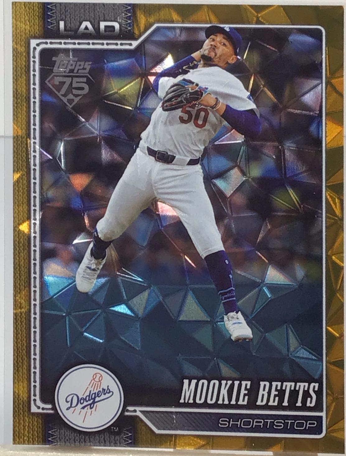 Mookie Betts [Gold Holo] #41