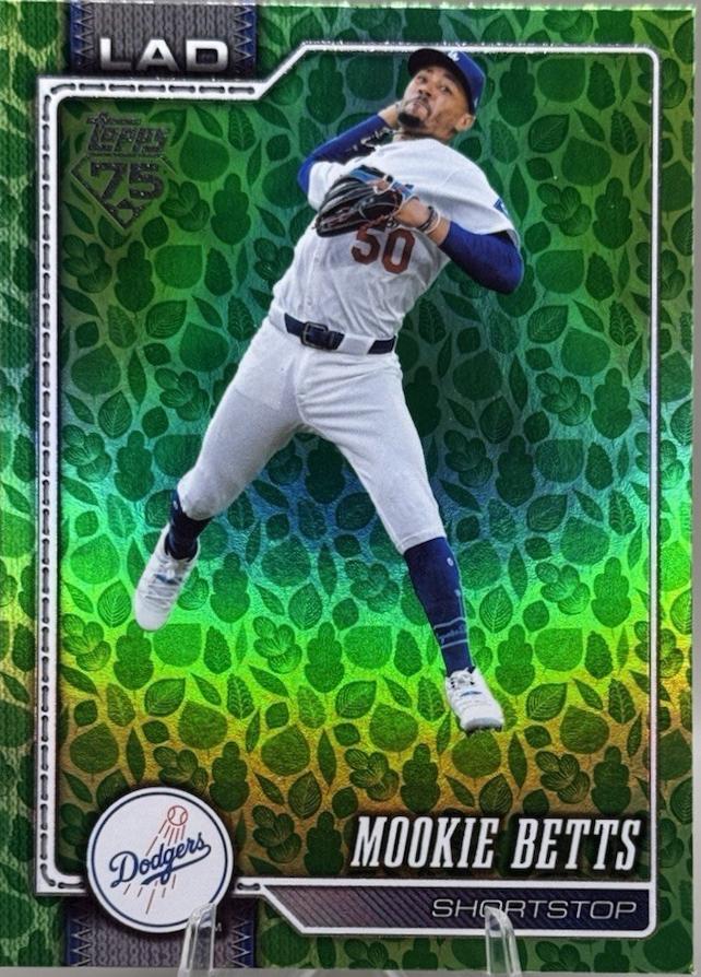 Mookie Betts [Green Holo] #41