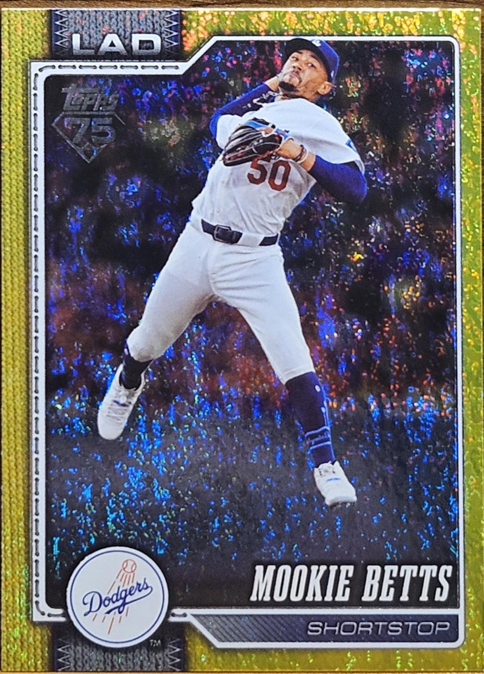 Mookie Betts [Yellow Holo] #41