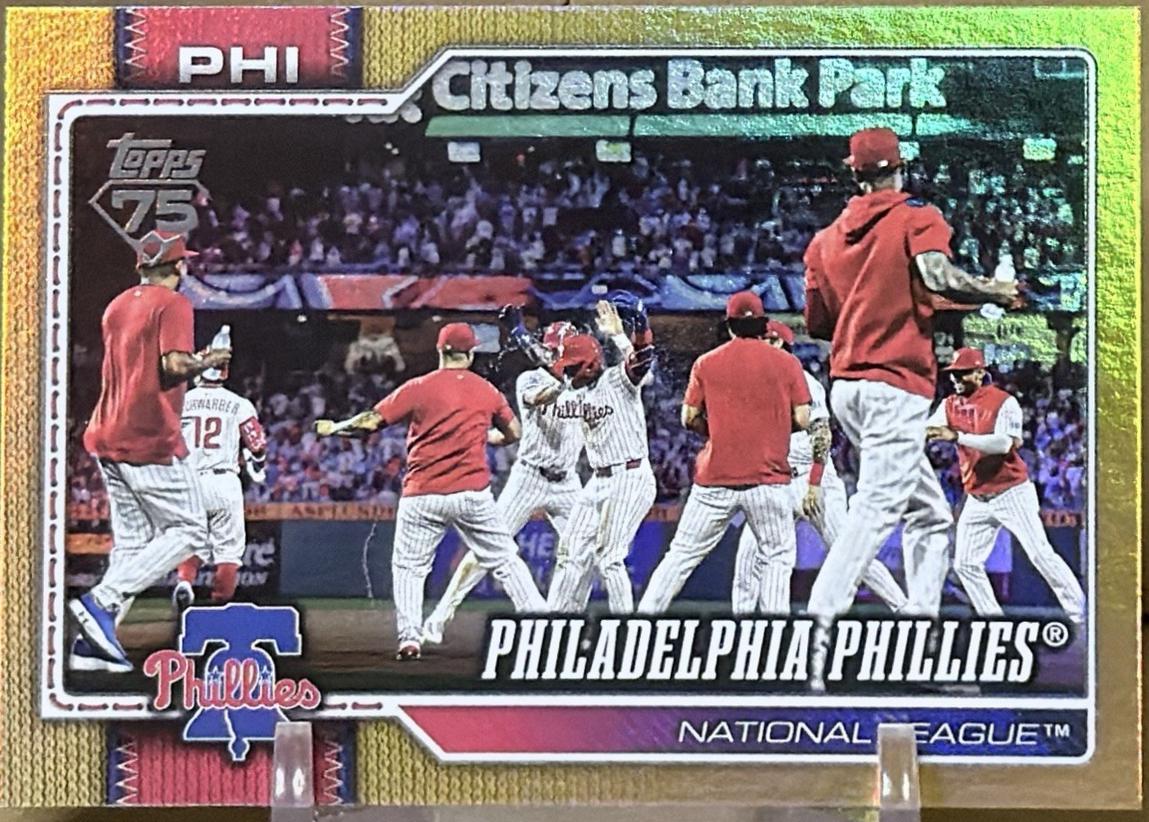 Philadelphia Phillies [Gold Holo] #295