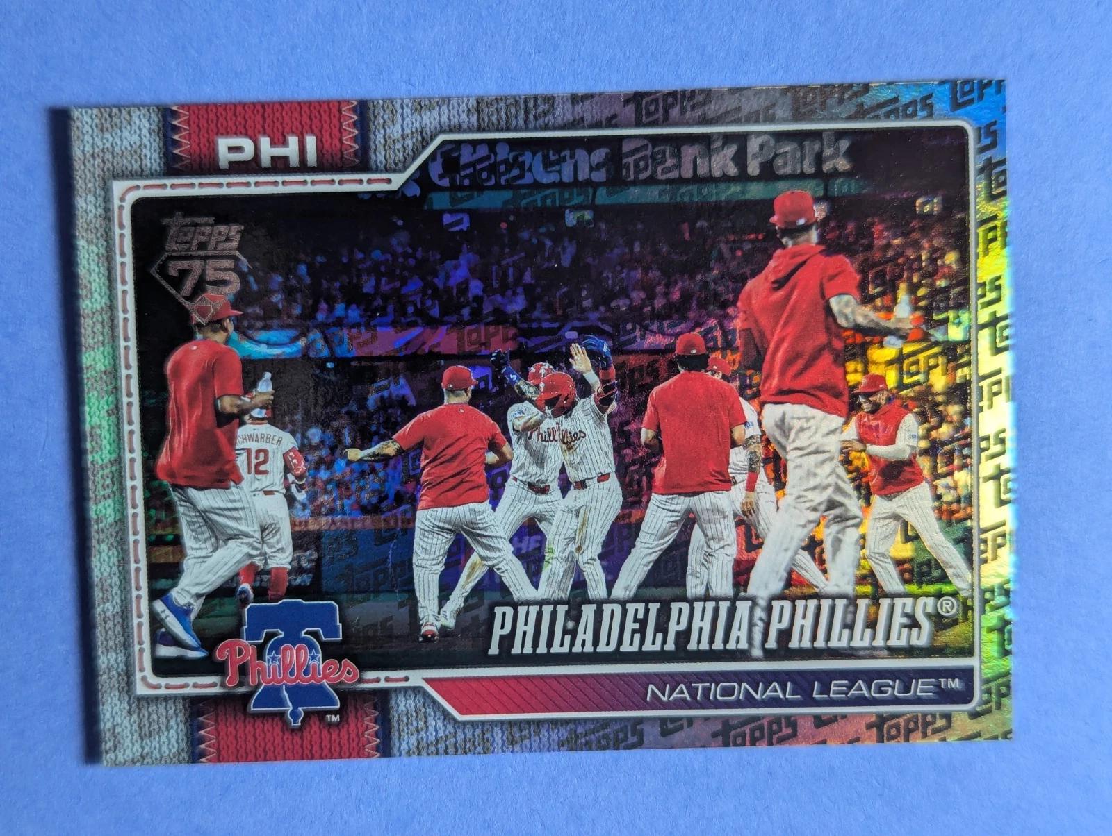Philadelphia Phillies [Topps Foil Pattern] #295