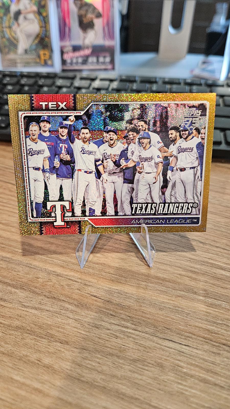 Texas Rangers [Gold Holo] #258