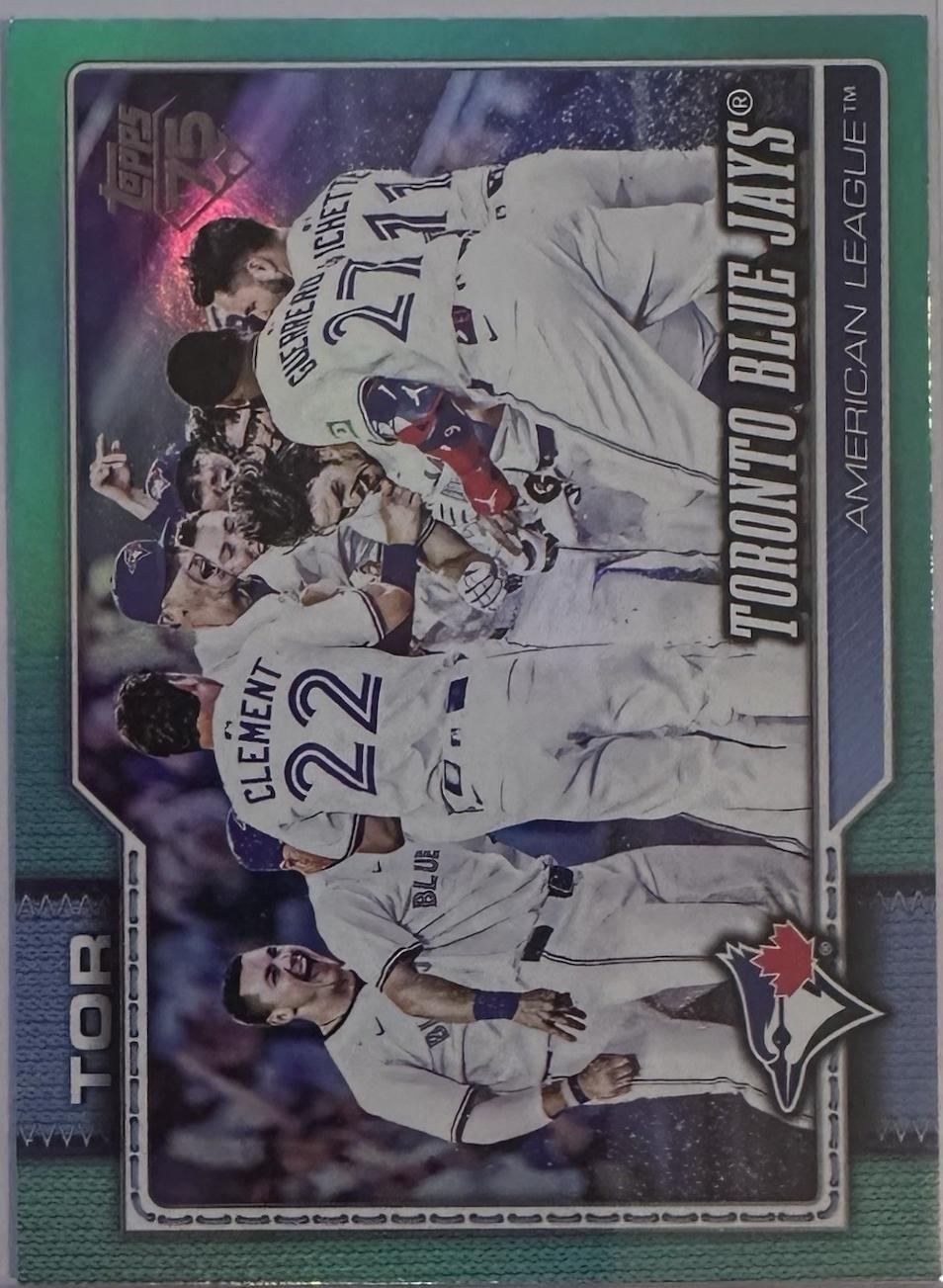 Toronto Blue Jays [Aqua Holo] #113