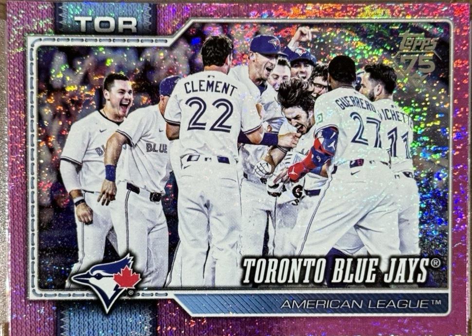 Toronto Blue Jays [Pink Holo] #113