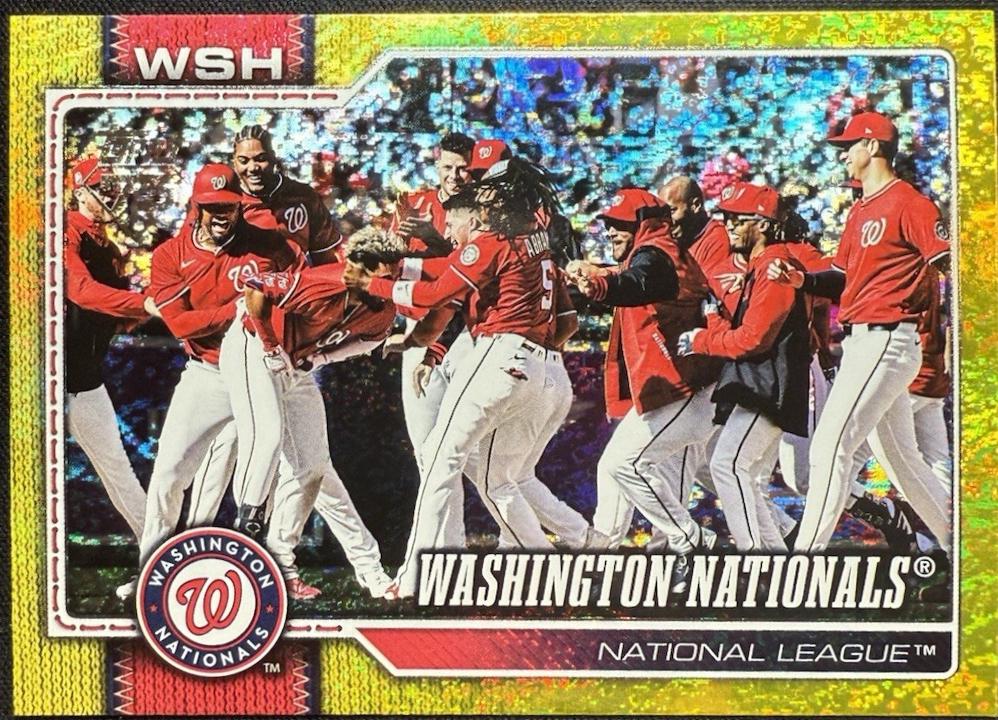 Washington Nationals [Yellow Holo] #266