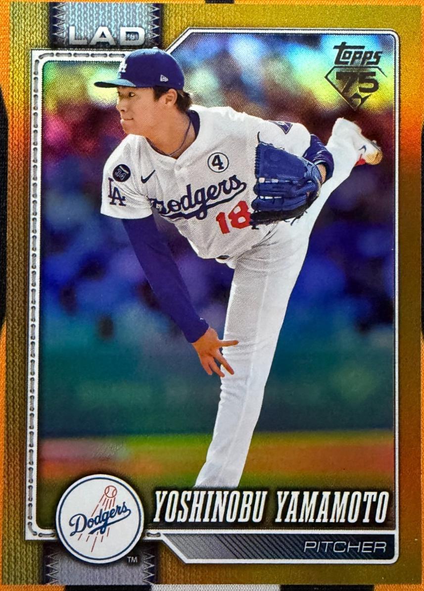 Yoshinobu Yamamoto [Gold Rainbow] #90