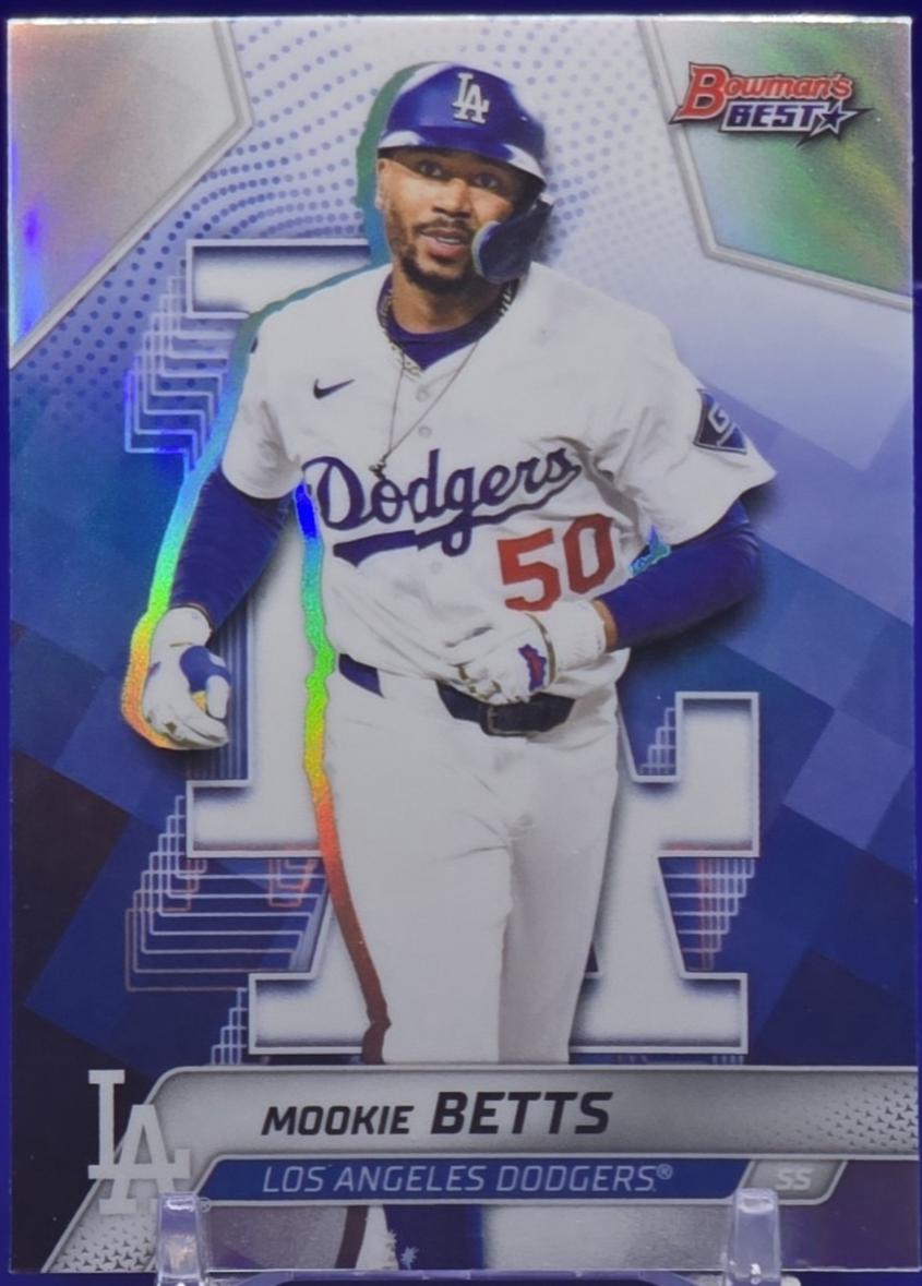 Mookie Betts [Refractor] #64