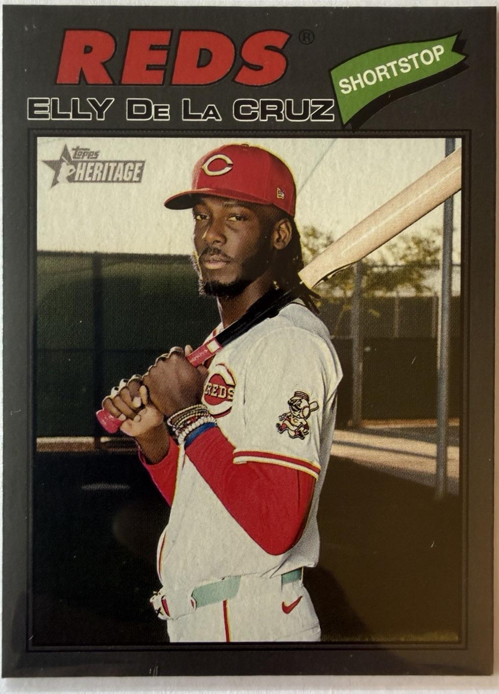 Elly De La Cruz [Dark Green] #70