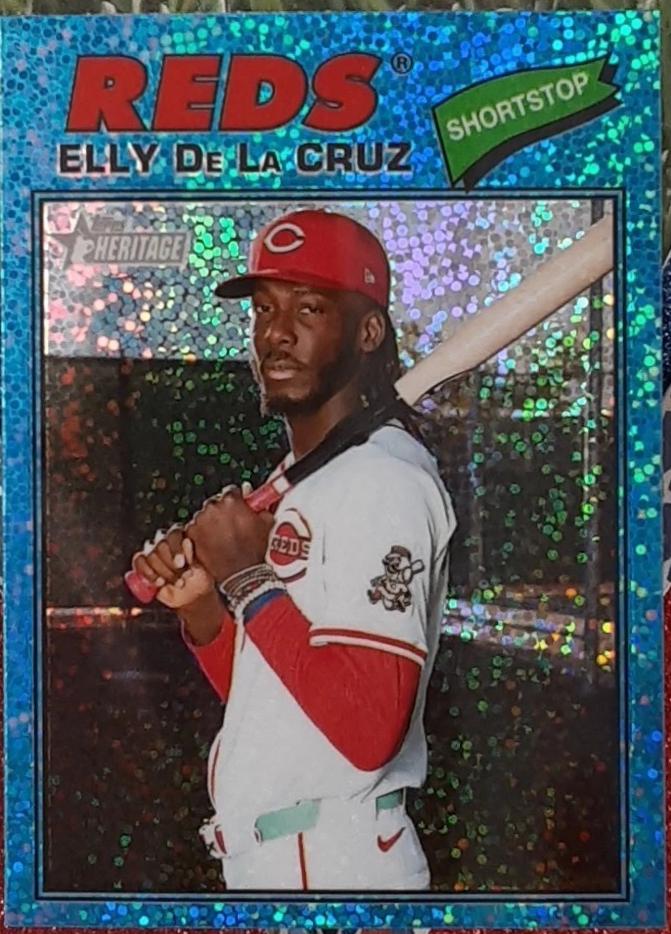 Elly De La Cruz [Light Blue Sparkle Chrome] #70