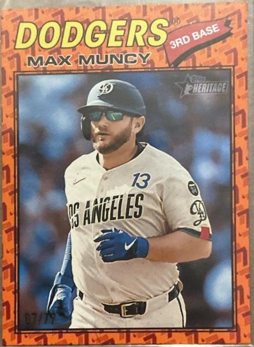 Max Muncy [Color Of The Year Orange] #158