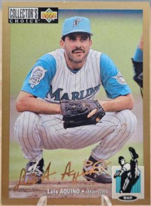 Luis Aquino [Gold Signature] #39