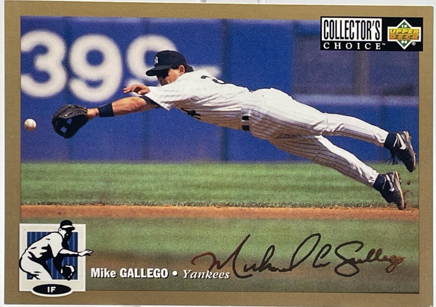 Mike Gallego [Gold Signature] #104