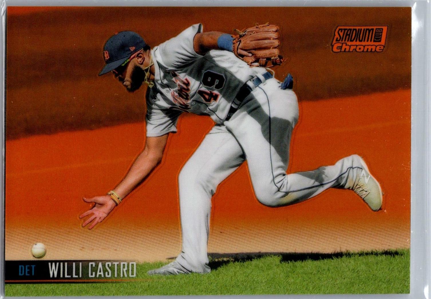 Willi Castro [Rainbow Foilboard] #192